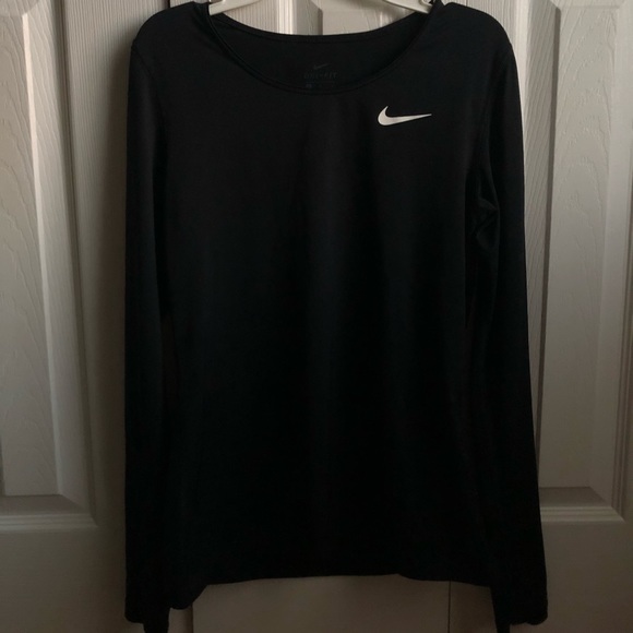 Nike Tops - Nike long sleeve
